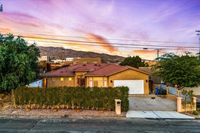 10748 Ocotillo Road, Desert Hot Springs CA: https://media.crmls.org/mediaz/e635d730-7be6-4a1a-9b59-0a1ff4c8ede3.jpg