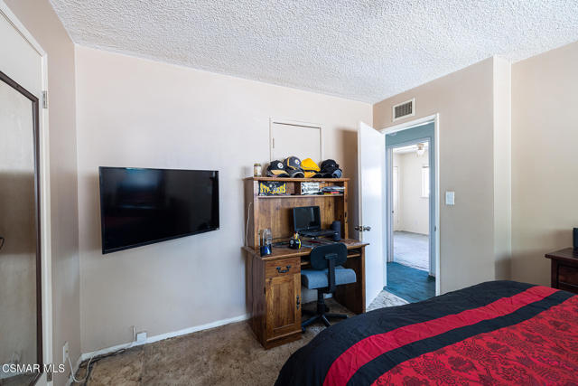1620 Spence Street, Simi Valley CA: https://media.crmls.org/mediaz/e636a582-4256-40b2-a4d1-7dbbc941cf6f.jpg