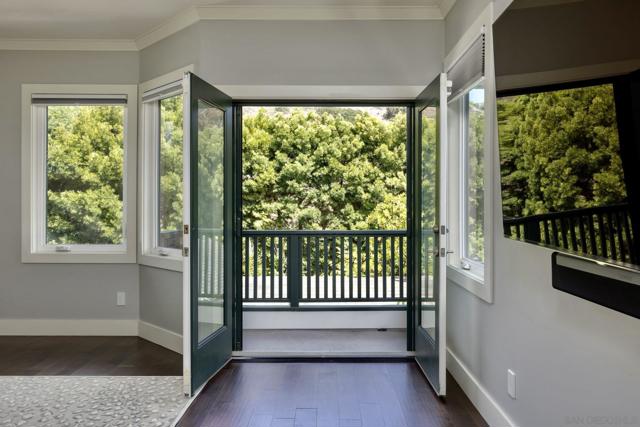 6411 Dowling Dr, La Jolla CA: https://media.crmls.org/mediaz/e636e930-1046-46dd-9999-f603ae234a7b.jpg