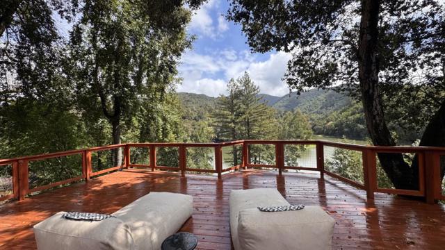 19940 Oakmont Drive, Los Gatos CA: https://media.crmls.org/mediaz/e636e949-8556-40a1-af7d-d926f96a2420.jpg