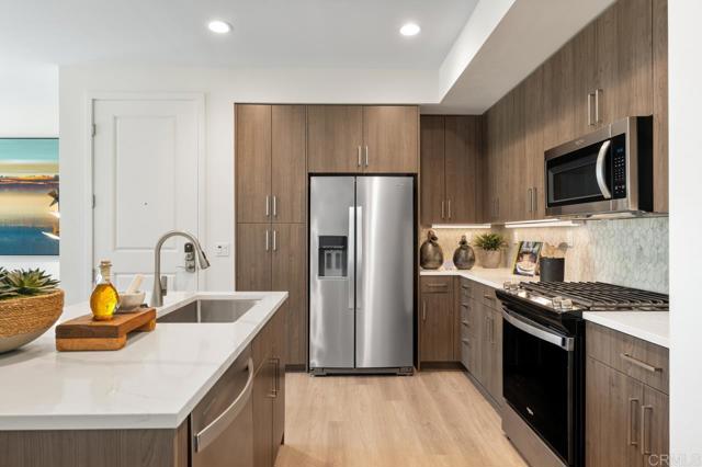 Detail Gallery Image 43 of 64 For 2095 Paseo Belluno #1,  Chula Vista,  CA 91913 - 3 Beds | 2/1 Baths