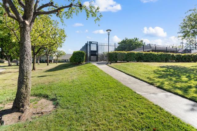 2340 Warfield Way, San Jose CA: https://media.crmls.org/mediaz/e639efa0-f6d8-4a00-b636-3febb62b7deb.jpg