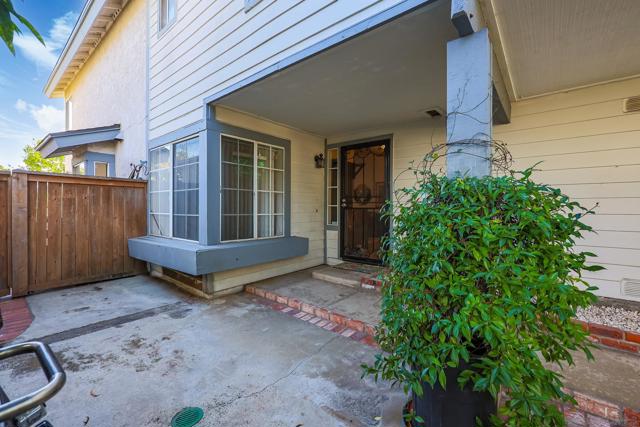 7837 Goode St, San Diego CA: https://media.crmls.org/mediaz/e639fcf0-220a-4a1f-9a3a-8cfc6db99674.jpg