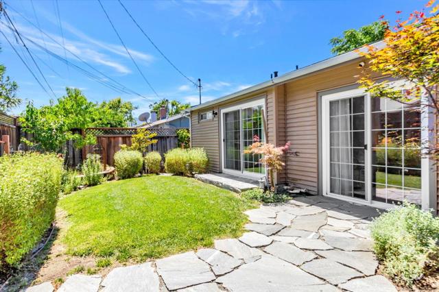 6290 Lillian Way, San Jose CA: https://media.crmls.org/mediaz/e63af515-e266-4a8e-9cfd-2c51d146d1c6.jpg