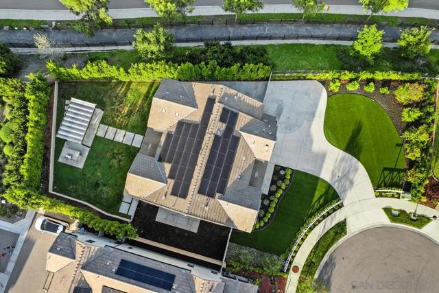 2807 California Poppy Street, Escondido CA: https://media.crmls.org/mediaz/e63b990d-b573-4c97-9b7f-6e705fb9a961.jpg