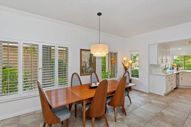 44509 Sorrento Court, Palm Desert CA: https://media.crmls.org/mediaz/e63bd1e9-dc94-40b2-90f5-c5e789169a6f.jpg