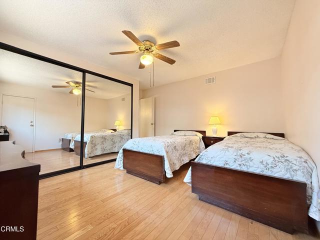 1204 Cardigan Avenue, Ventura CA: https://media.crmls.org/mediaz/e63c0add-1578-4d70-912e-3475662f3968.jpg