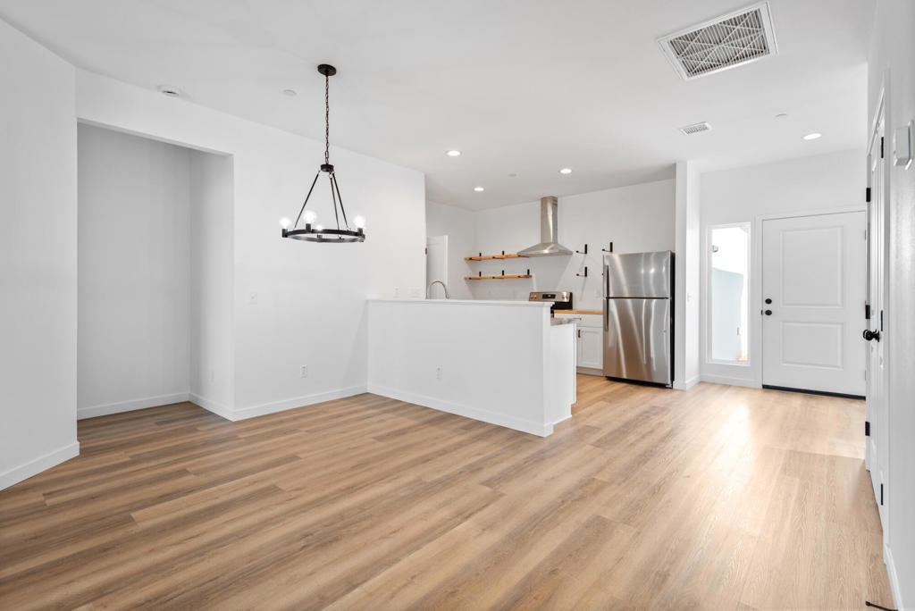 MLS #219139278DA image #7