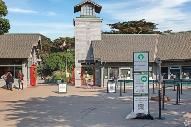 2271 40th Avenue, San Francisco CA: https://media.crmls.org/mediaz/e63c8f50-3136-47b1-b164-032f9fabc7ed.jpg