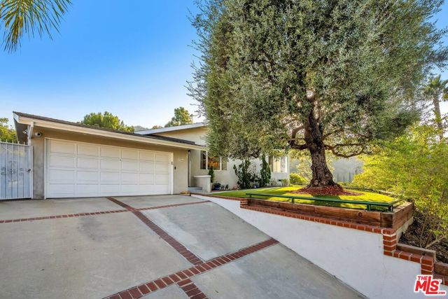 3506 Wrightwood Court photo 45