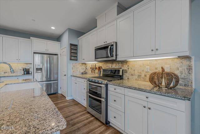 Detail Gallery Image 20 of 76 For 2687 Cedar St, Ventura,  CA 93001 - 4 Beds | 3 Baths