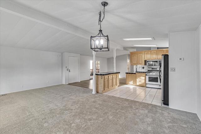 22 Canada Cove Avenue, Half Moon Bay CA: https://media.crmls.org/mediaz/e63e67f8-c303-4174-9fa3-06c27dee7de4.jpg