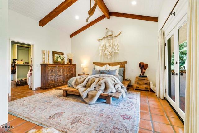 515 Del Oro Drive, Ojai CA: https://media.crmls.org/mediaz/e63e696e-7b2a-4d02-88e9-d6c161669ddd.jpg