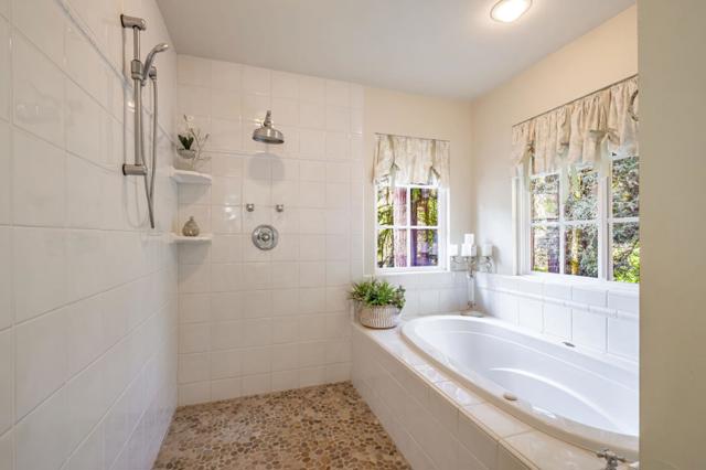 13756 W Park Avenue, Boulder Creek CA: https://media.crmls.org/mediaz/e63ec379-317b-4cb6-8e54-a90d3358fcc1.jpg