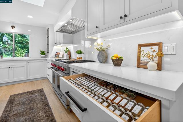 Image 11 of 46 For 393 Colorados Ct