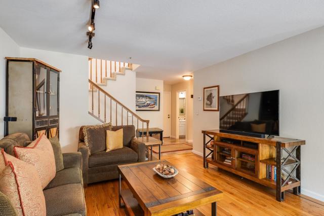290 Bonita Lane, Foster City CA: https://media.crmls.org/mediaz/e63f3fdc-ed7e-4b90-bdec-521d9ee9c8be.jpg