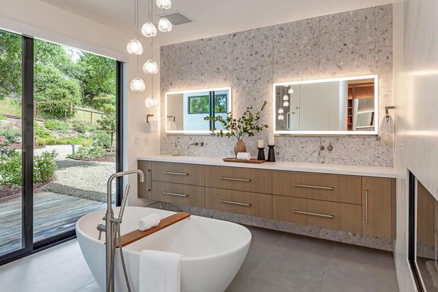 26896 Alejandro Drive, Los Altos Hills CA: https://media.crmls.org/mediaz/e64022b0-9dbf-4b2f-80ce-c6c5bec07e75.jpg