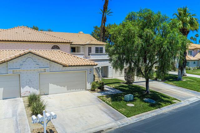 340 Vista Royale Drive, Palm Desert CA: https://media.crmls.org/mediaz/e6406aa2-3606-4fc8-8ea5-d3ae3a1ef0f8.jpg