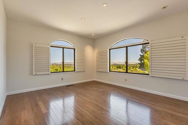 800 26th Avenue, San Mateo CA: https://media.crmls.org/mediaz/e640b33c-db96-4a2c-bf19-354d6846ed4f.jpg