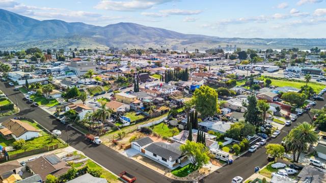 661 Concepcion, Spring Valley CA: https://media.crmls.org/mediaz/e641c320-96df-4a47-8790-34b565a1aa6c.jpg