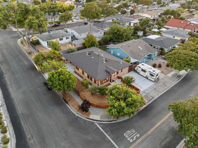 2536 Amethyst Drive, Santa Clara CA: https://media.crmls.org/mediaz/e641cb14-72bd-4f36-a82f-c255057df85c.jpg