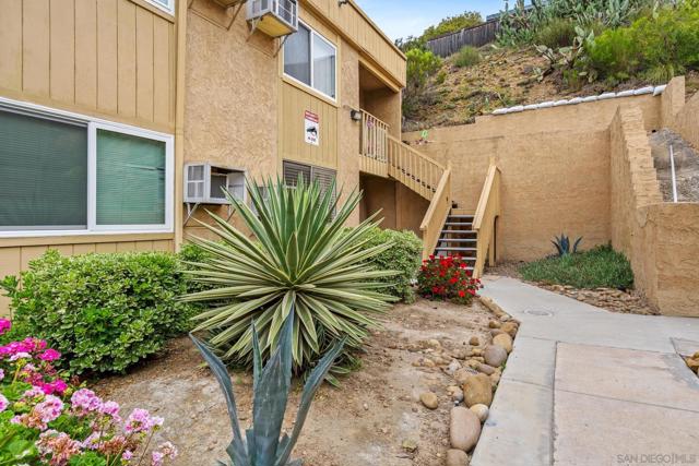 6690 University Ave, San Diego CA: https://media.crmls.org/mediaz/e6430b24-113f-43ef-a35b-1120e7d3a677.jpg