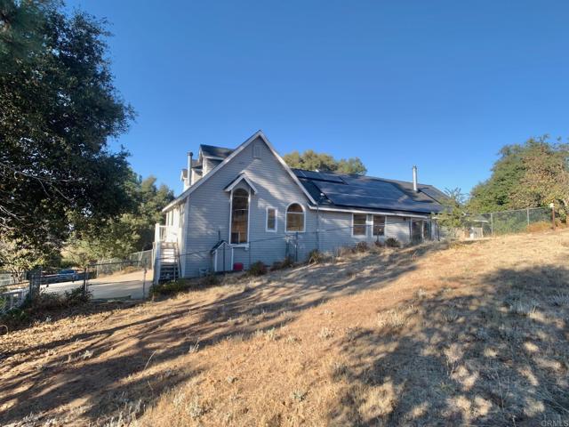 Image 6 of 30 For 10252 Oak Grove Dr