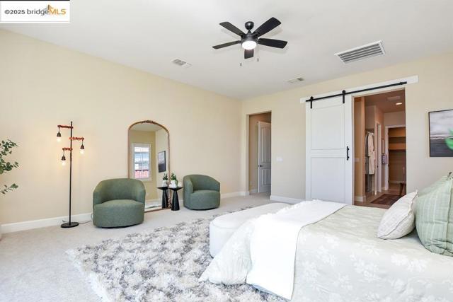 133 Clear Lake Ct, Oakley CA: https://media.crmls.org/mediaz/e644d2c0-8d21-4ead-977f-6db0d494e66d.jpg