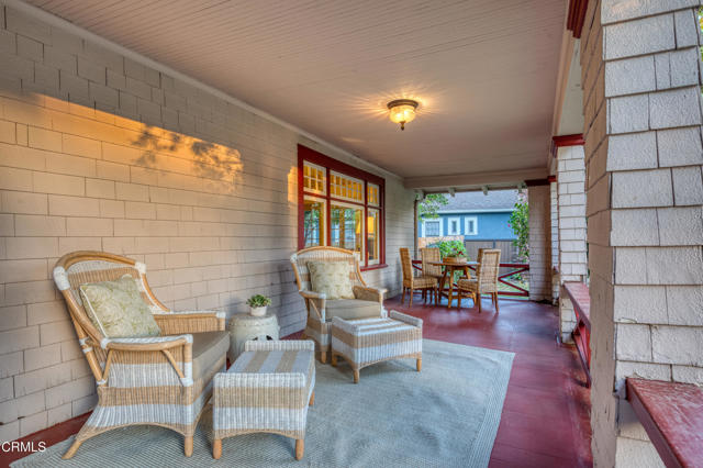 676 S Madison Avenue, Pasadena CA: https://media.crmls.org/mediaz/e644e971-4468-4a15-8ab9-72f395ddc398.jpg