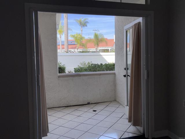 Detail Gallery Image 12 of 34 For 3365 Genoa Way #138,  Oceanside,  CA 92056 - 2 Beds | 2 Baths