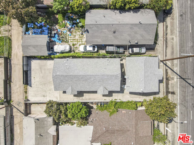1256 Exposition Boulevard, Los Angeles CA: https://media.crmls.org/mediaz/e64881ab-aa7e-49d6-8e02-22d24b73f978.jpg