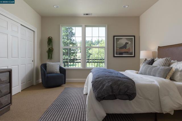 5427 Blackhawk Dr, Danville CA: https://media.crmls.org/mediaz/e648c26e-fa61-448b-8ff1-461aa2de53fa.jpg