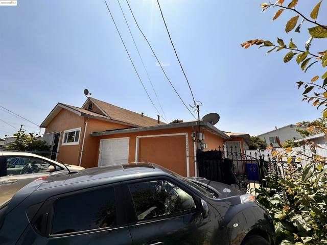 1342 Garvin Ave, Richmond CA: https://media.crmls.org/mediaz/e64997bb-f107-4825-9ab9-a7b32dfdeed1.jpg