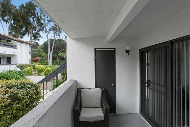 Detail Gallery Image 11 of 17 For 7039 Charmant Dr, La Jolla,  CA 92122 - 1 Beds | 1 Baths