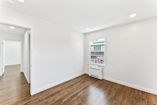 709 4th AVE, Chula Vista CA: https://media.crmls.org/mediaz/e64aa828-bc52-4b09-8bc9-3b7d72fa216f.jpg