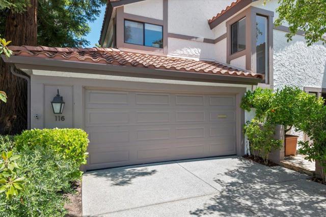116 Calle Nivel, Los Gatos CA: https://media.crmls.org/mediaz/e64ad88c-6f03-4d2d-a8ce-2b9e17717475.jpg