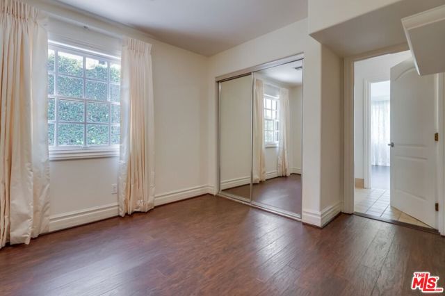 114 S Layton Drive, Los Angeles CA: https://media.crmls.org/mediaz/e64b4ad6-913e-409d-8816-8ebf24a5805f.jpg