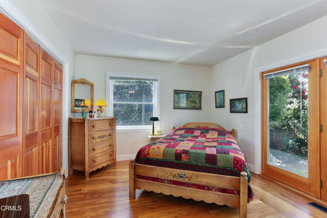 Detail Gallery Image 9 of 14 For 113 4th Ave, Santa Cruz,  CA 95062 - 4 Beds | 2/2 Baths