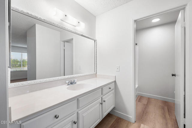1748 Sinaloa Road, Simi Valley CA: https://media.crmls.org/mediaz/e64e006f-6ad2-4958-8ee8-4ce1945ae68e.jpg