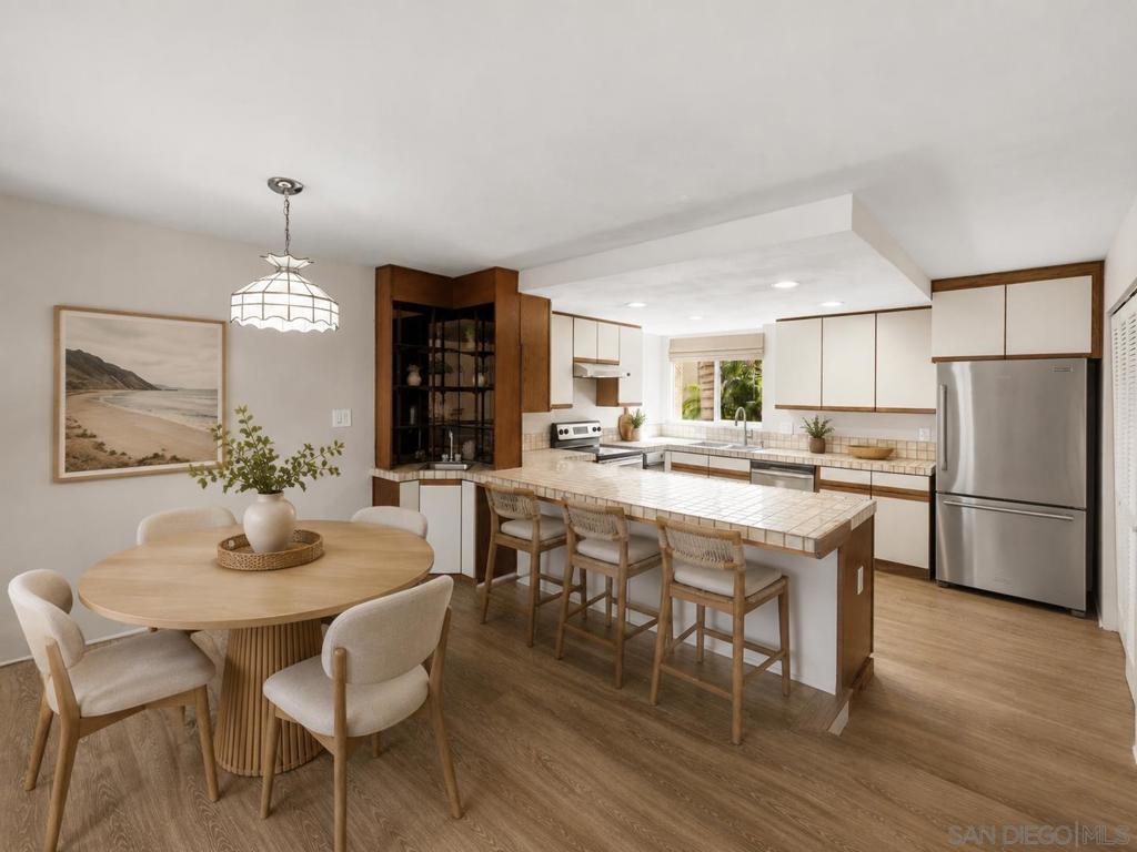 4070 Riviera Dr - photo 18