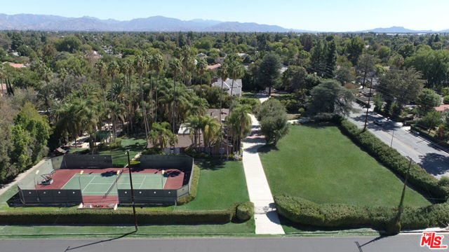 17545 Parthenia Street, Sherwood Forest CA: https://media.crmls.org/mediaz/e64eeea0-894c-47ec-beb2-1358e2fe97e3.jpg