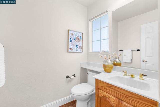 337 Saclan Terrace, Clayton CA: https://media.crmls.org/mediaz/e64fdd97-e4d9-4fc4-810f-31279968e483.jpg