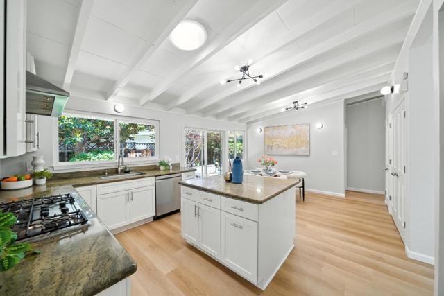 821 E Meadow Drive, Palo Alto CA: https://media.crmls.org/mediaz/e6508608-21f5-42ad-b1c8-f2eaa097eac8.jpg