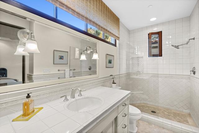 Detail Gallery Image 46 of 71 For 271 Ocean View Ave, Del Mar,  CA 92014 - 4 Beds | 4/1 Baths