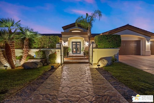 16 Villaggio Place, Rancho Mirage CA: https://media.crmls.org/mediaz/e652b684-ce87-4d7c-89f8-765f8e2d5b4a.jpg