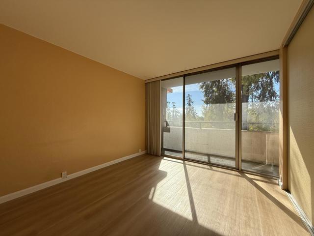 3909 Stevenson Boulevard, Fremont CA: https://media.crmls.org/mediaz/e6530f5d-aab9-40a4-a533-c4d0f66fbe11.jpg