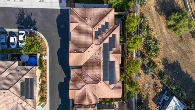 3135 Linwood St, Vista CA: https://media.crmls.org/mediaz/e6534e17-b87c-4eeb-aa43-1c3ee6f40e2a.jpg