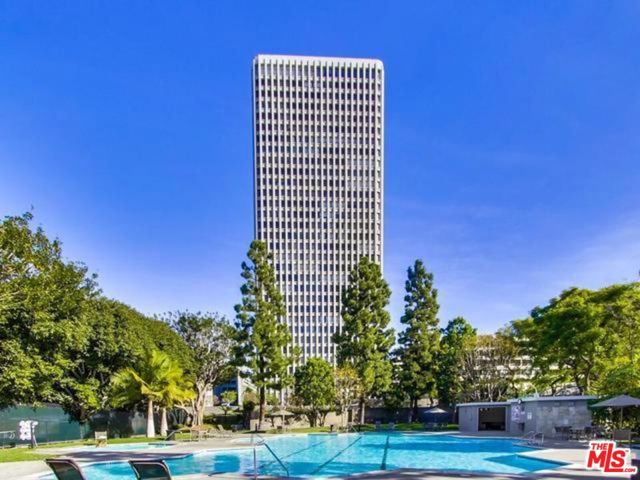 800 W 1ST Street, Los Angeles CA: https://media.crmls.org/mediaz/e65371e6-d768-47eb-af07-9cc54b598b12.jpg