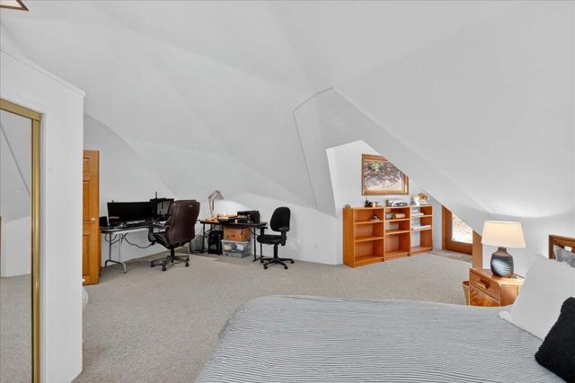 5224 Twin Falls Road, Morgan Hill CA: https://media.crmls.org/mediaz/e653c25f-03e4-4ca9-b2c2-a741de12f95d.jpg