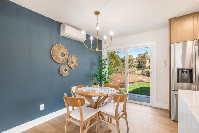 Detail Gallery Image 9 of 36 For 3810 Sierra Morena Ave, Carlsbad,  CA 92010 - 3 Beds | 3/1 Baths